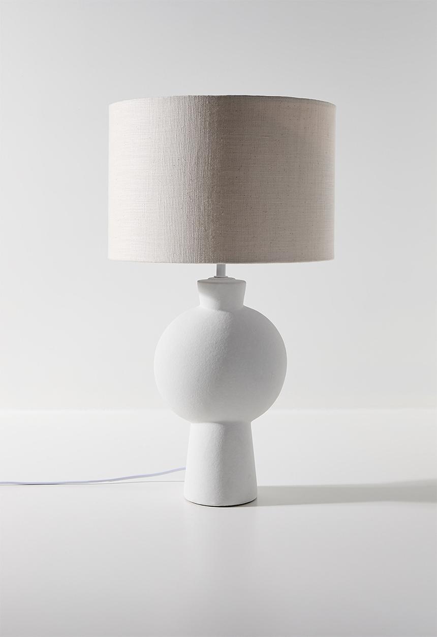 Sixth Floor - Samas table lamp with shade - white