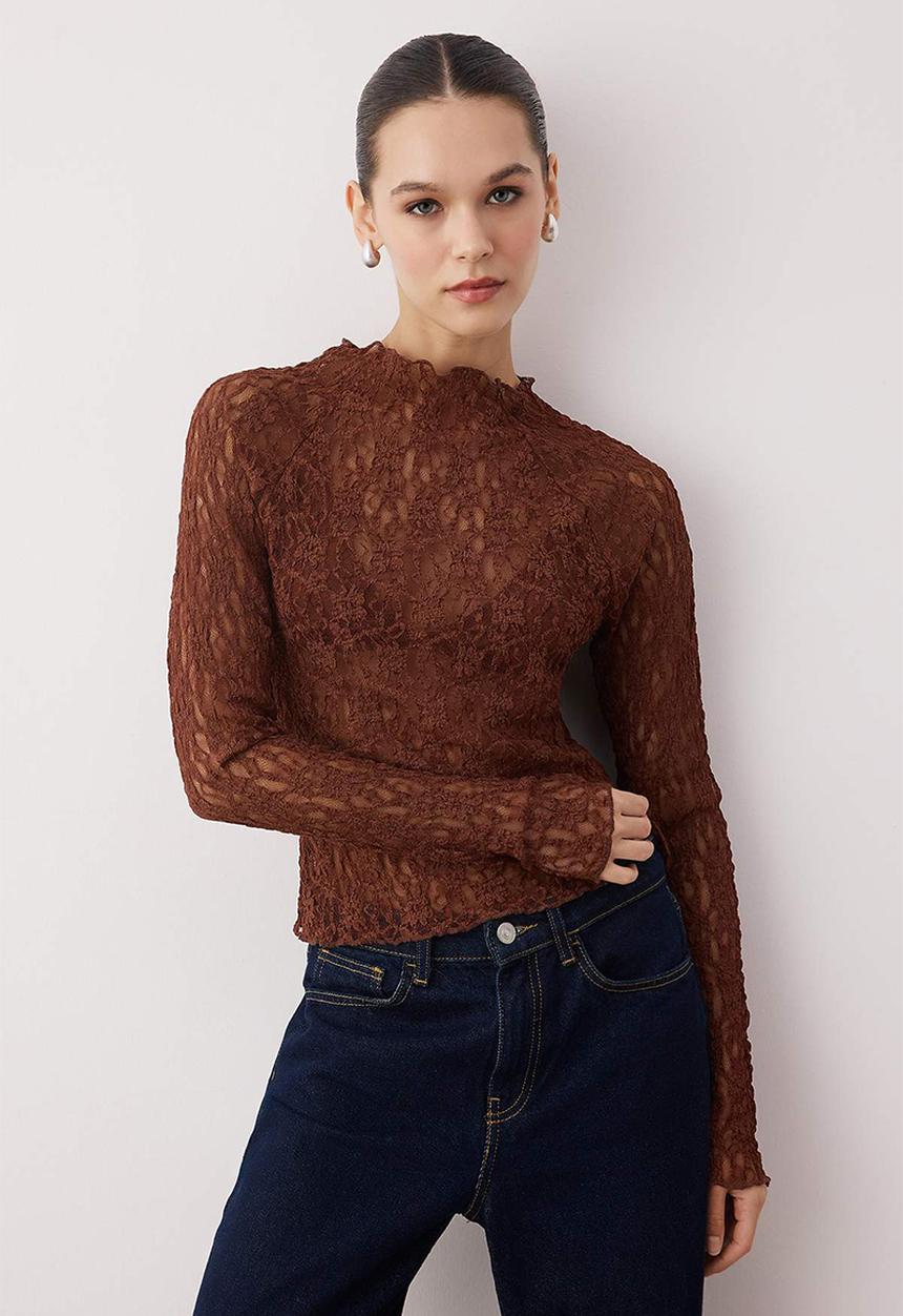 Trendyol - Fitted Bodycon Raglan Sleeve Blouse - Brown