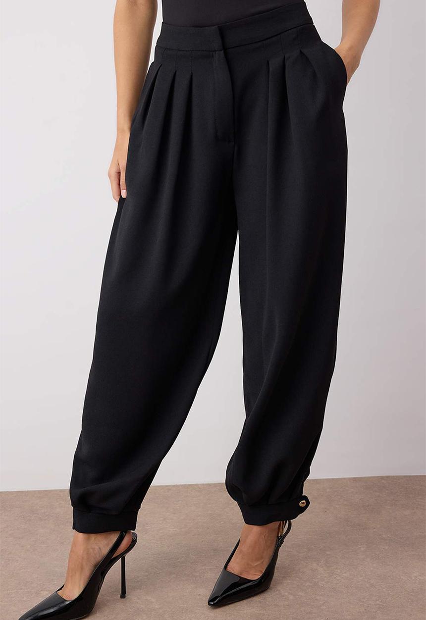 Trendyol - Baggy Harem Trousers - Black