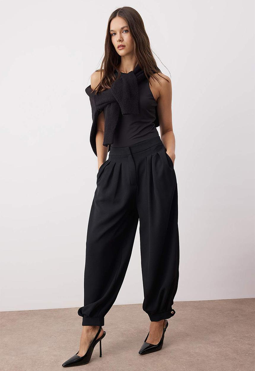 Trendyol - Baggy Harem Trousers - Black
