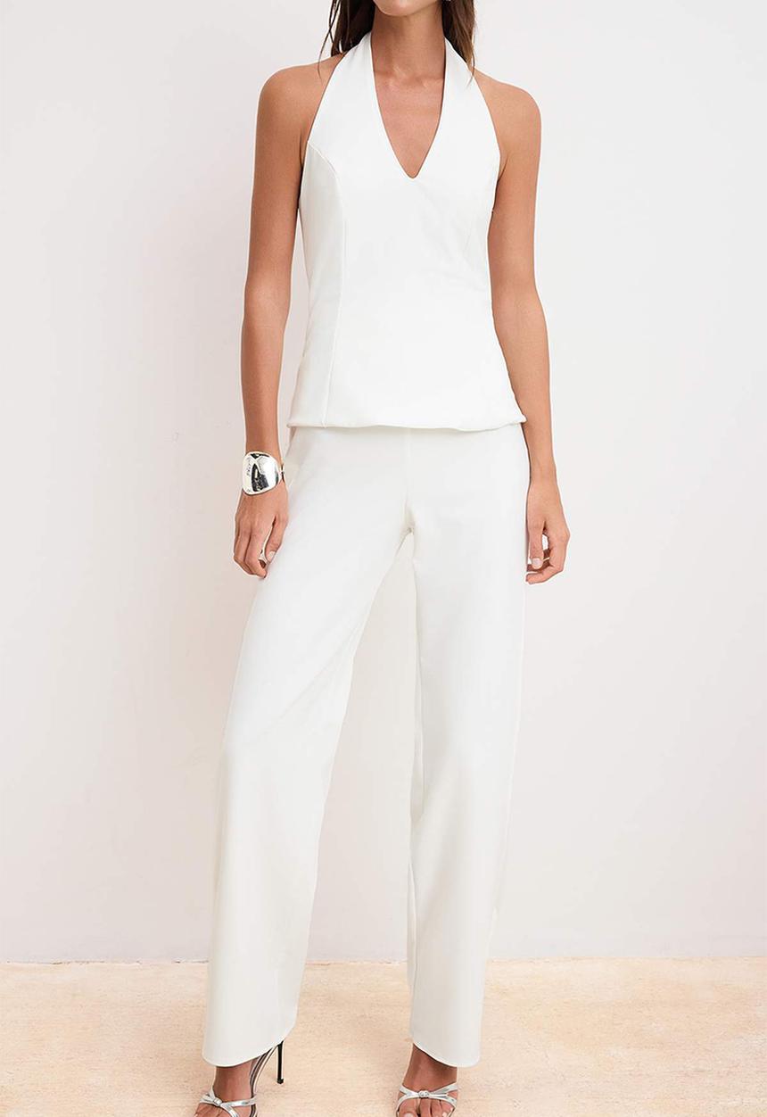 Trendyol - Plain V-Neck Sleeveless Woven Finike Stylish/Night Jumpsuit - Ecru