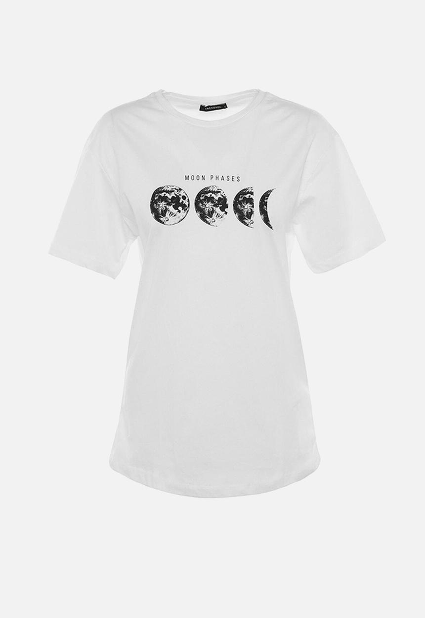 Trendyol - Boyfriend Fit Crew Neck Knitted T-Shirt - Ecru