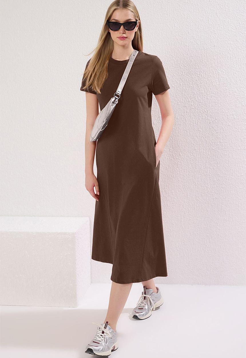 Trendyol - Midi Knitted Dress with Pocket - Brown