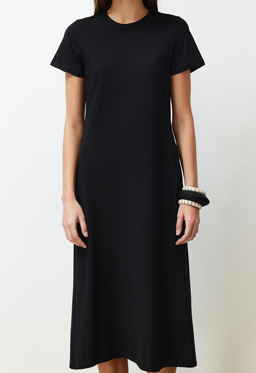 Trendyol - Pocketed  A-Line Knitted Midi Dress - Black
