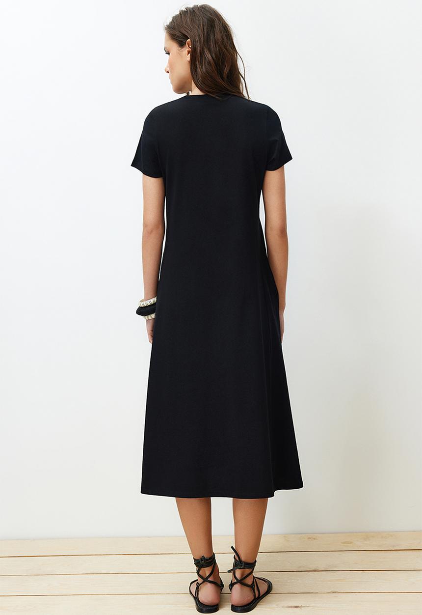 Trendyol - Pocketed  A-Line Knitted Midi Dress - Black