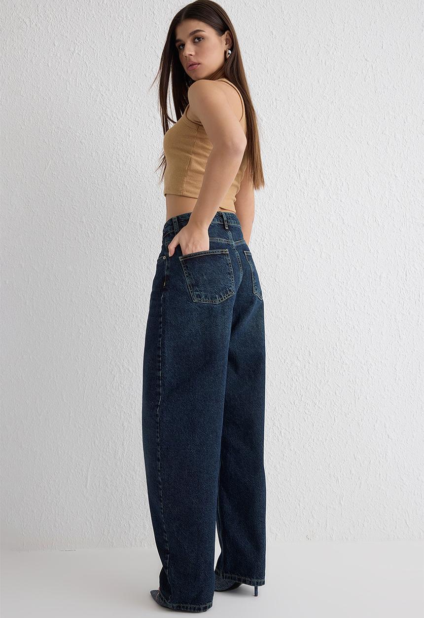 Trendyol - Relaxed Fit Jeans - Dark Blue