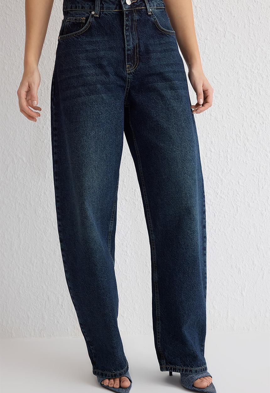 Trendyol - Relaxed Fit Jeans - Dark Blue