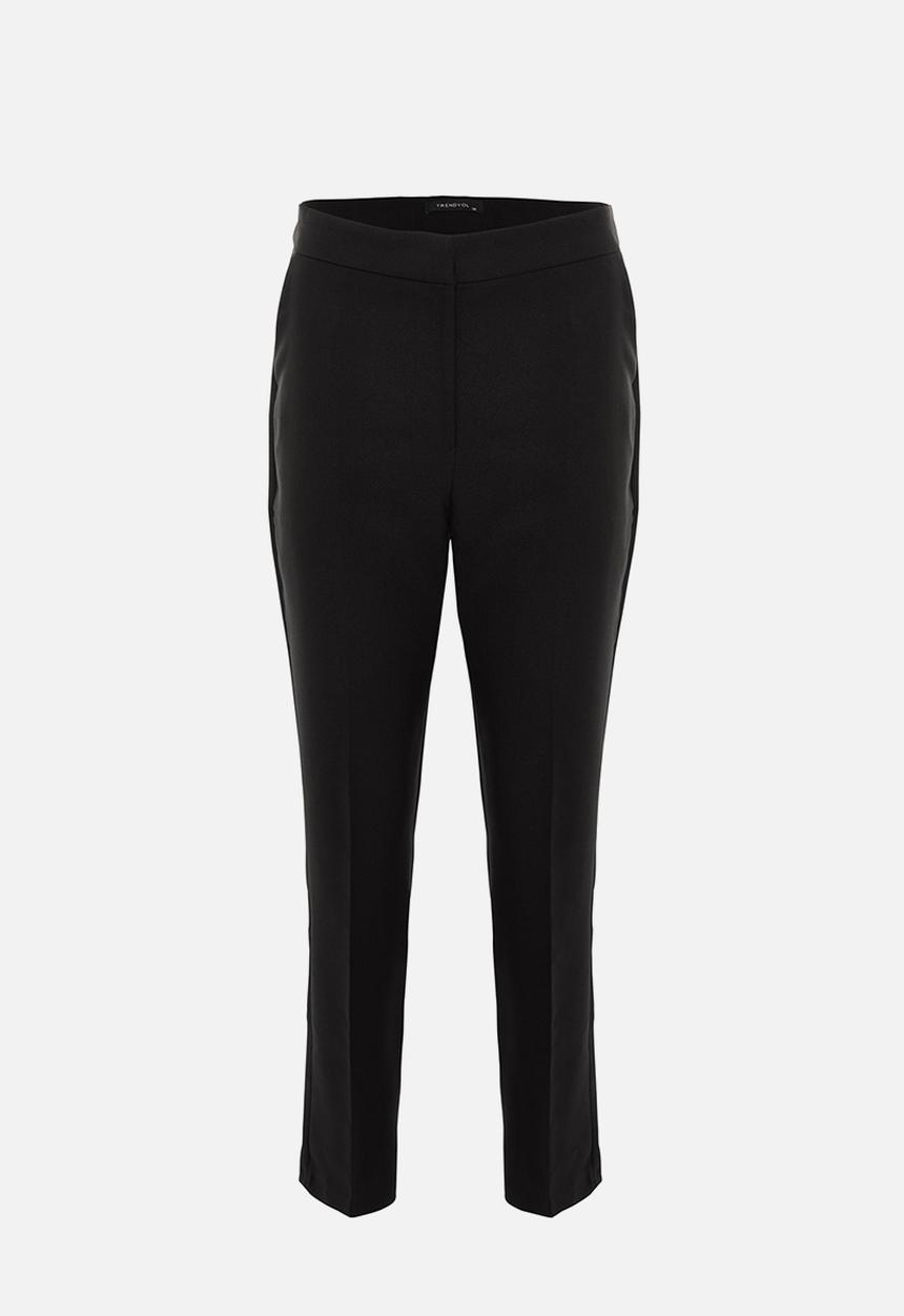 Trendyol - Slim Leg Trousers - Black
