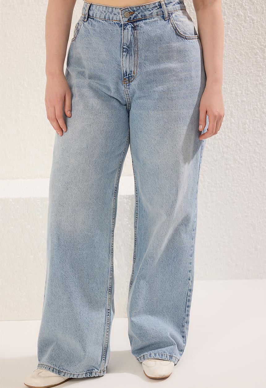 Trendyol - Plus High Waist Wide Leg Comfort/Medium Stretch Wide Leg Jeans - Light