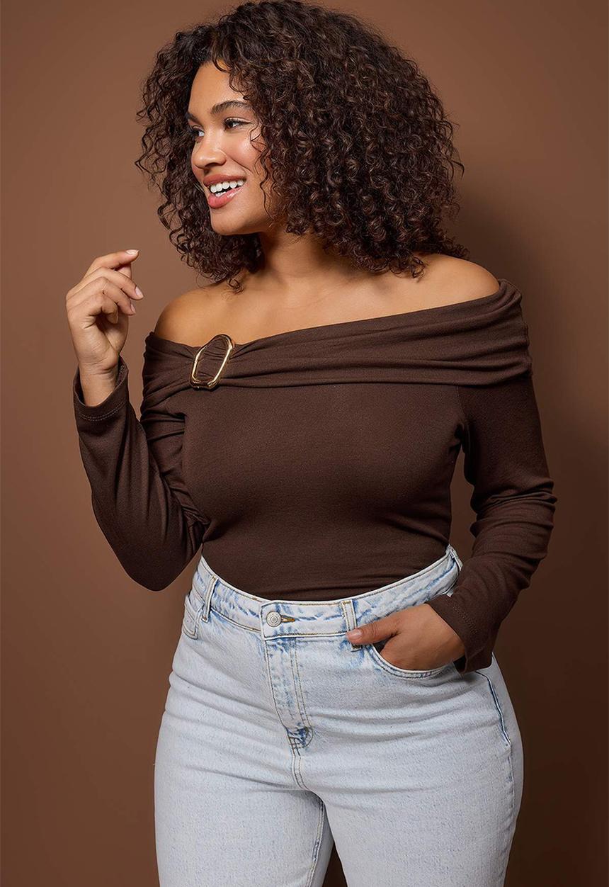 Trendyol - Plus Viscose Soft Fabric Bodycon Carmen Collar Knitted Blouse - Brown