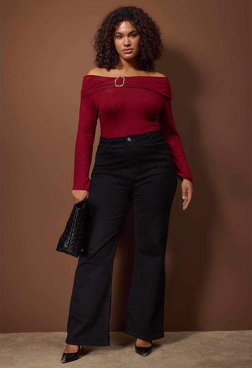Trendyol - Plus Viscose Soft Fabric Bodycon Carmen Collar Knitted Blouse - Red