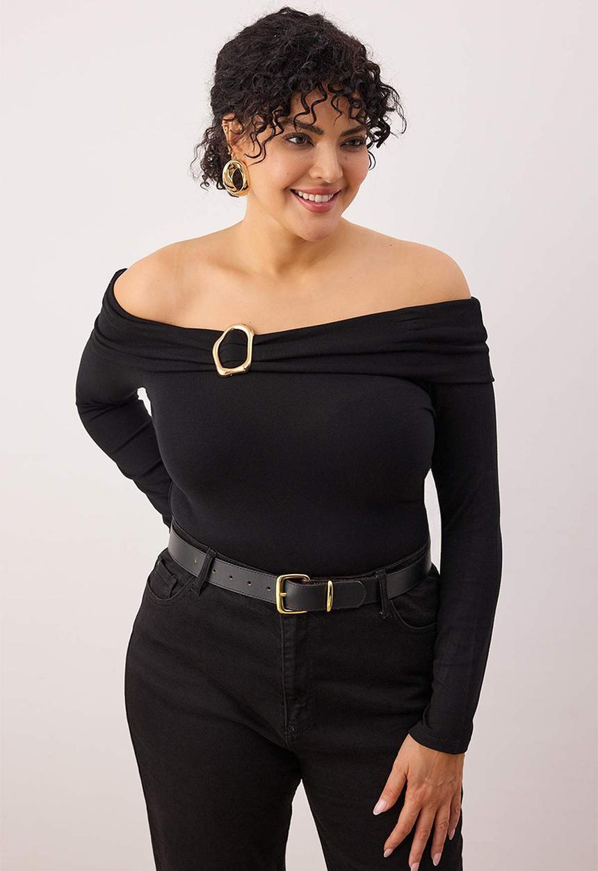 Trendyol - Plus Viscose Soft Fabric Bodycon Carmen Collar Knitted Blouse - Black