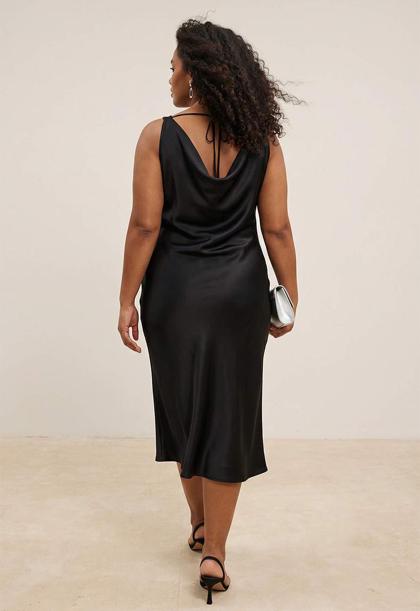 Trendyol - Plus Satin Woven Dress - Pitch Black