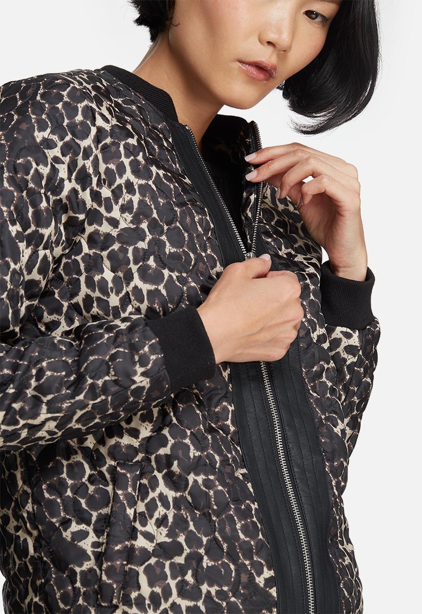 Vero Moda - Villa bomber jacket