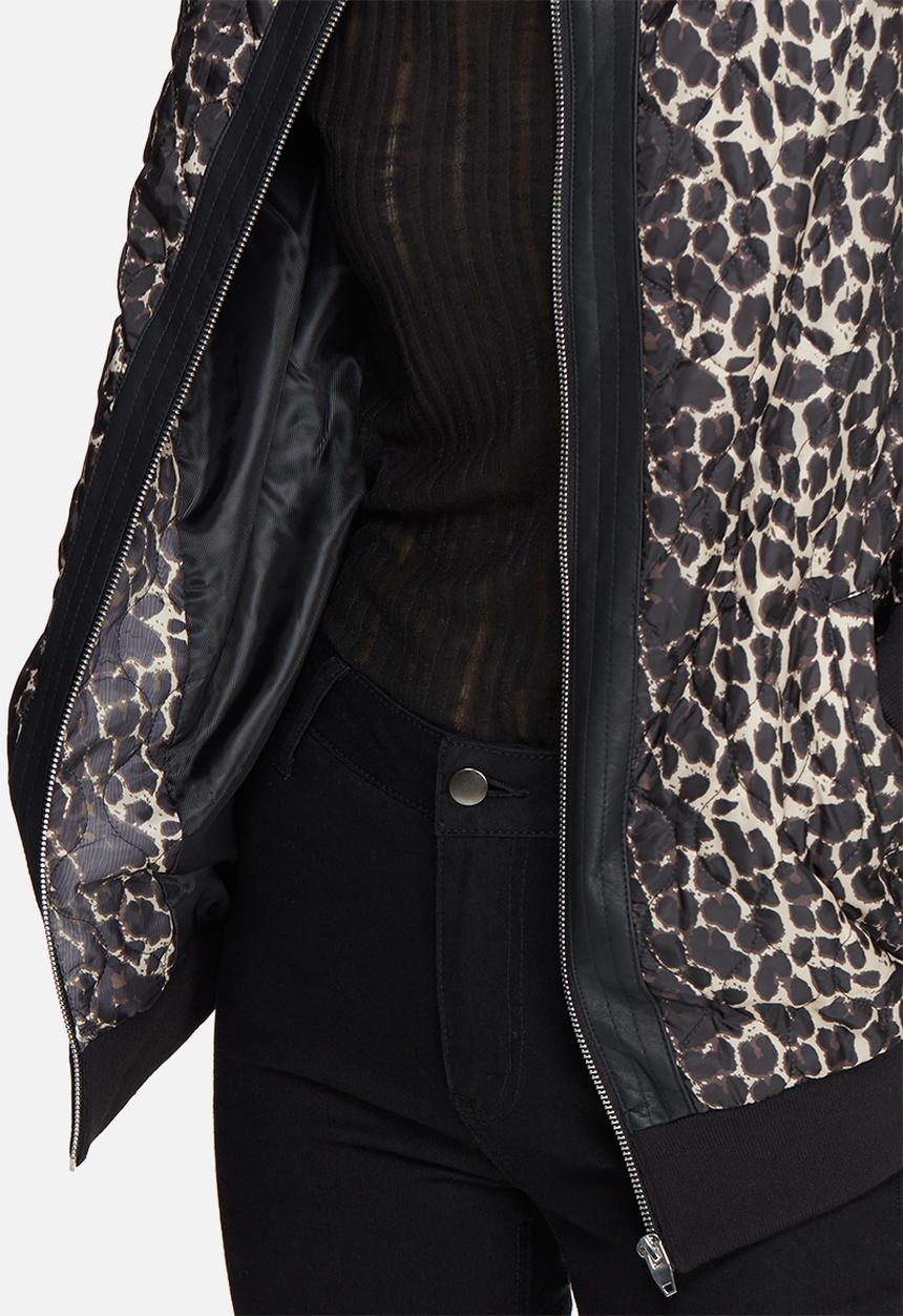 Vero Moda - Villa bomber jacket