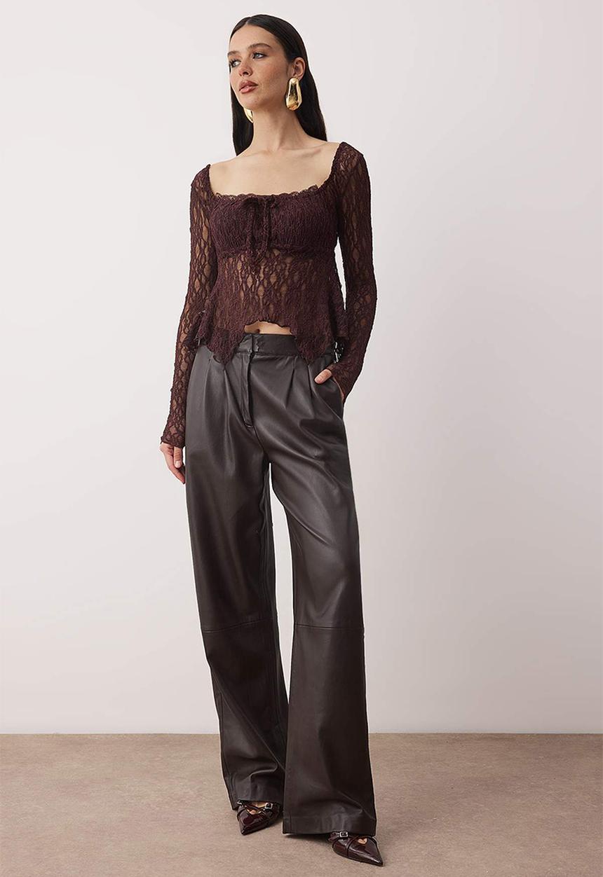 Trendyol - Square Collar Lace Blouse - Burgundy