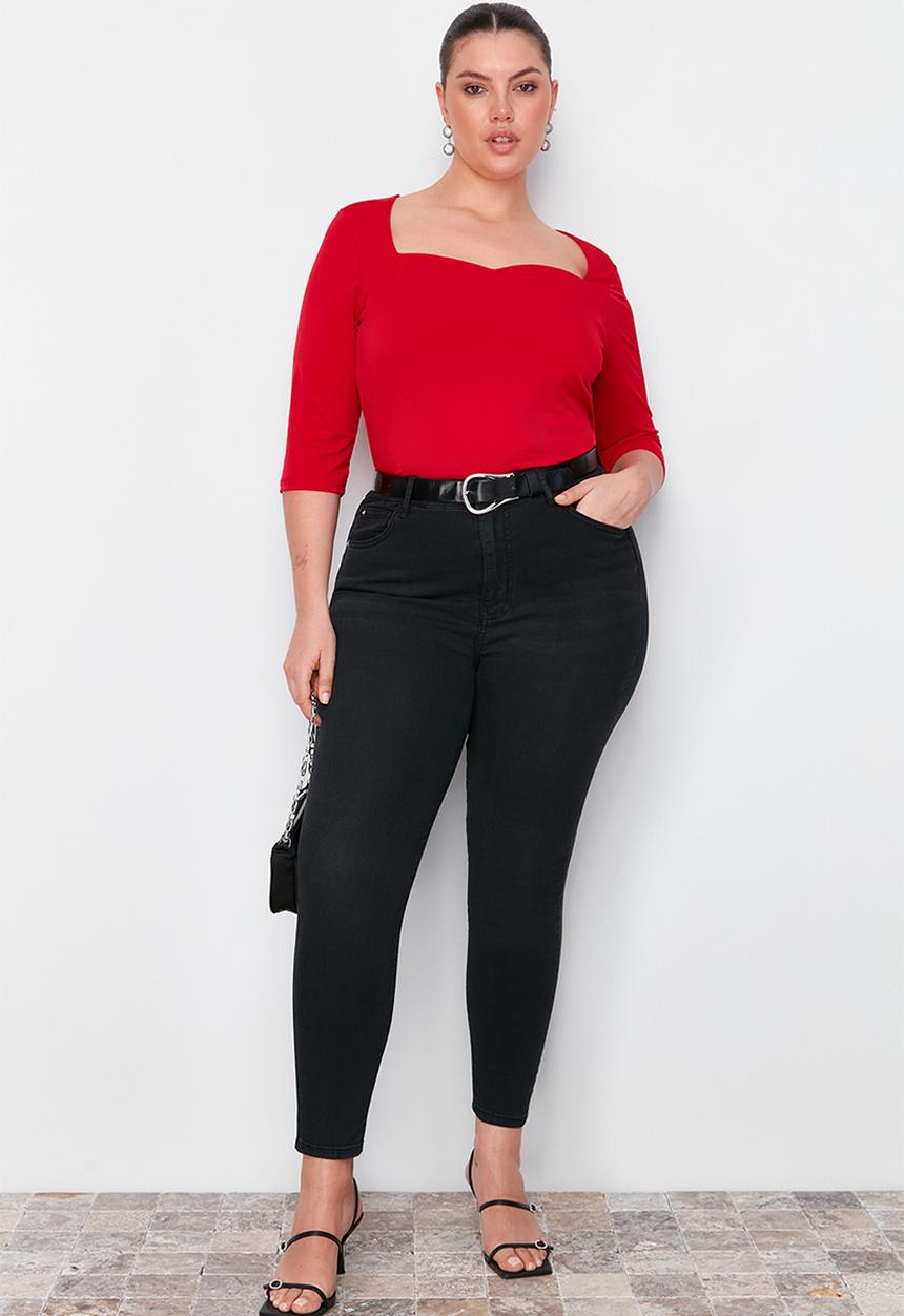 Trendyol - Plus Heart Collar Body-Sitting Knitted Blouse - Red