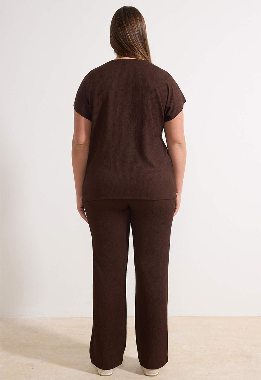 Trendyol - Plus Crew Neck Transitional T-Shirt Pant Set - Brown