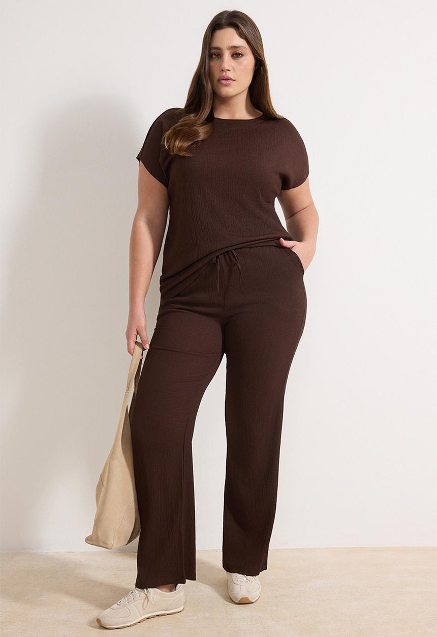 Trendyol - Plus Crew Neck Transitional T-Shirt Pant Set - Brown