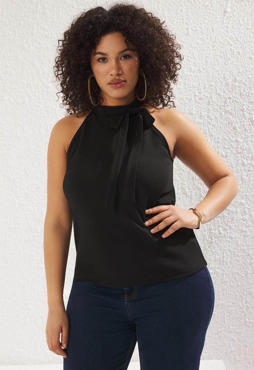 Trendyol - Plus Halter Neck Lacing Detail Knitted Blouse - Black