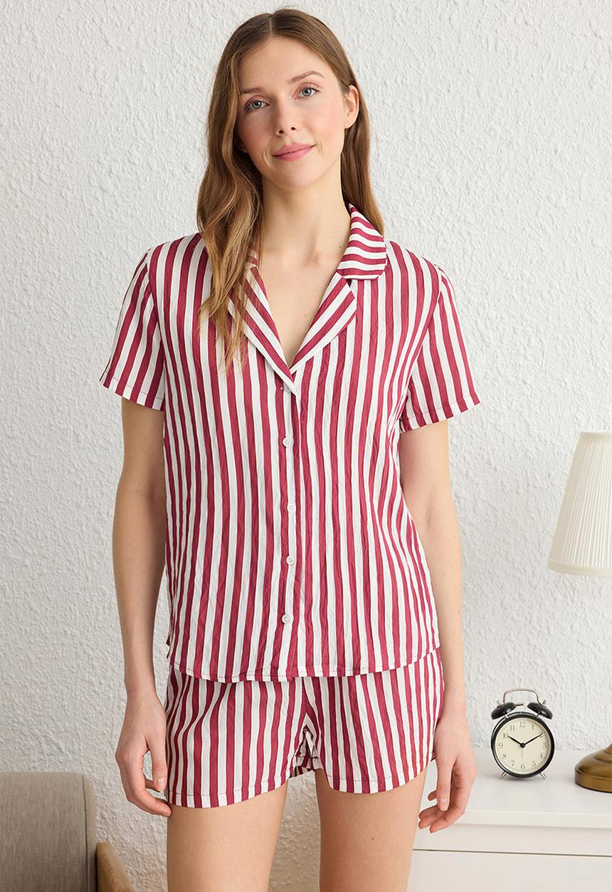 Trendyol - Striped textured pajamas set - burgundy