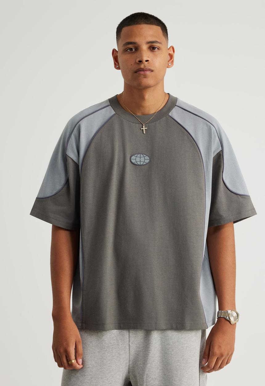 Factorie - Half half boxy T-shirt hh - iron/concrete fluid