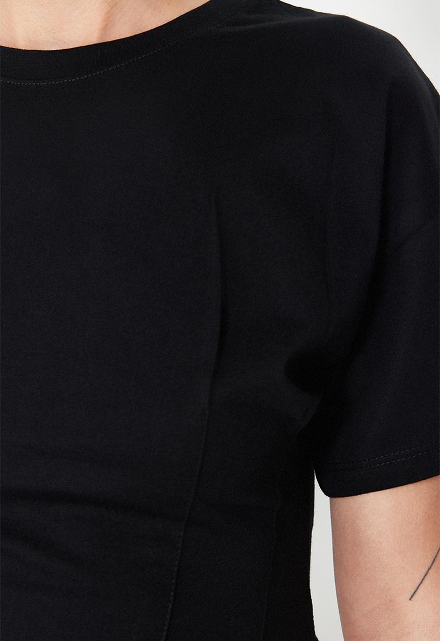 Trendyol - Crop Top Regular Fit T-Shirt - Black