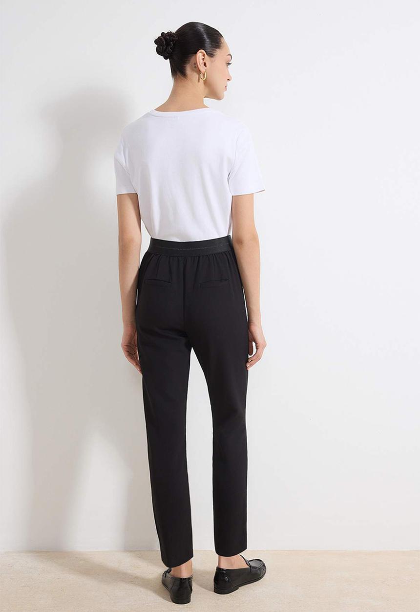 Trendyol - Elastic Waist Cigarette Pants - Black