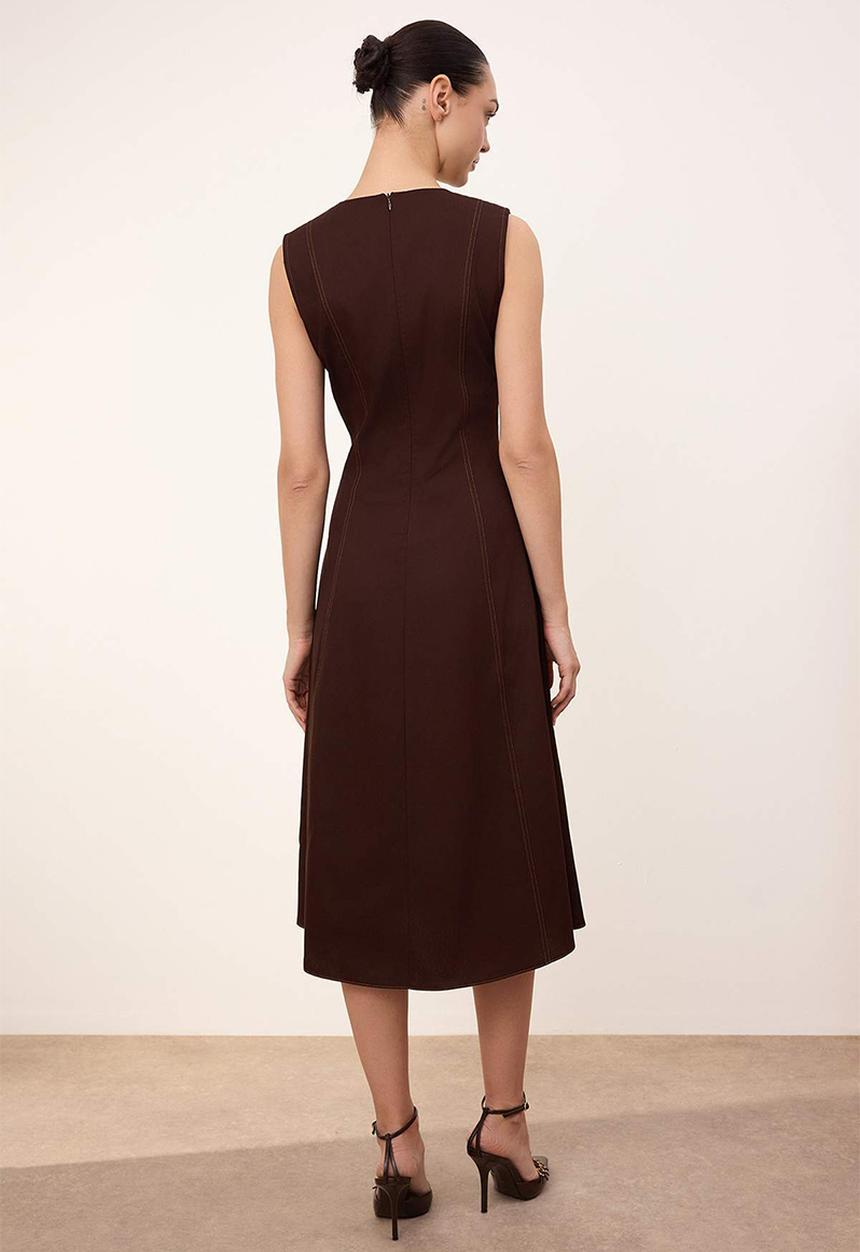 Trendyol - Wardrobe Essential Plain Contrast Stitching Detailed Midi Woven Dress - Brown