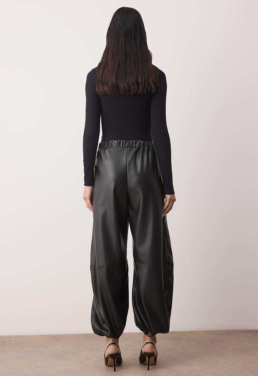 Trendyol - Leather Look Harem Trousers - Black