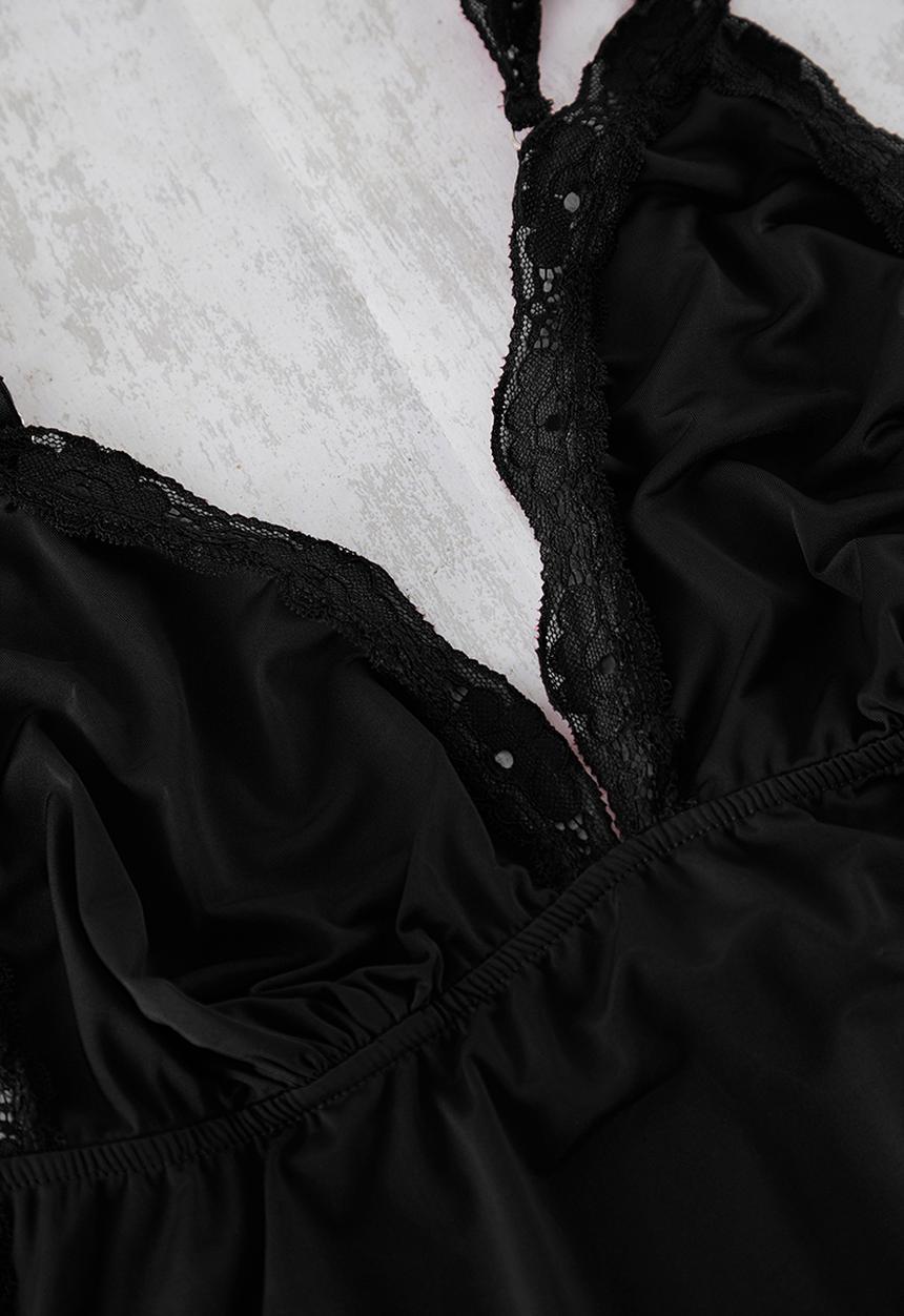 Trendyol - Plus V-Neck Lace Knitted Pajamas Set - Blackk