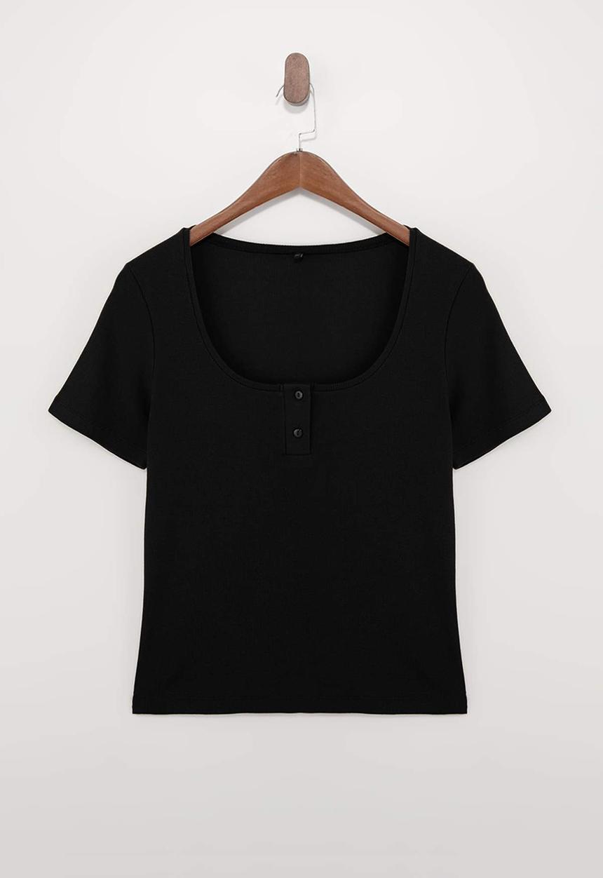 Trendyol - Plus Pool Collar Bodycon Knitted Blouse - Black