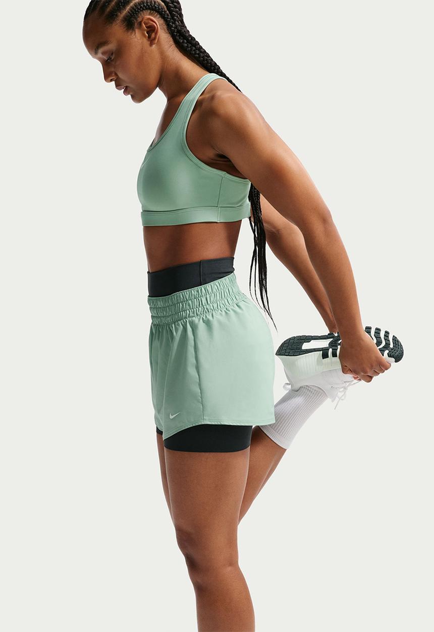 Nike - W Nk One Df Mr 3In Br Short - Steam/White