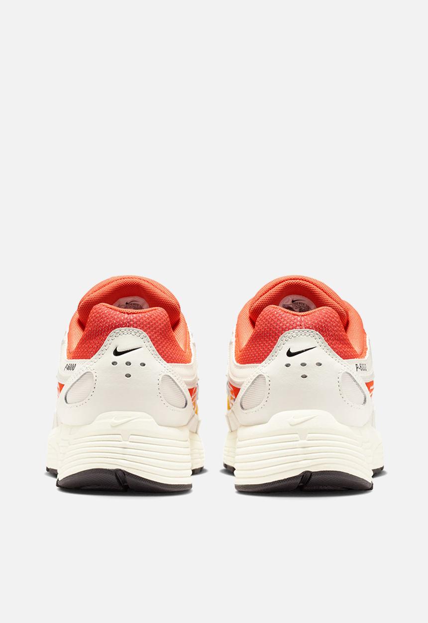 Nike - Nike P-6000