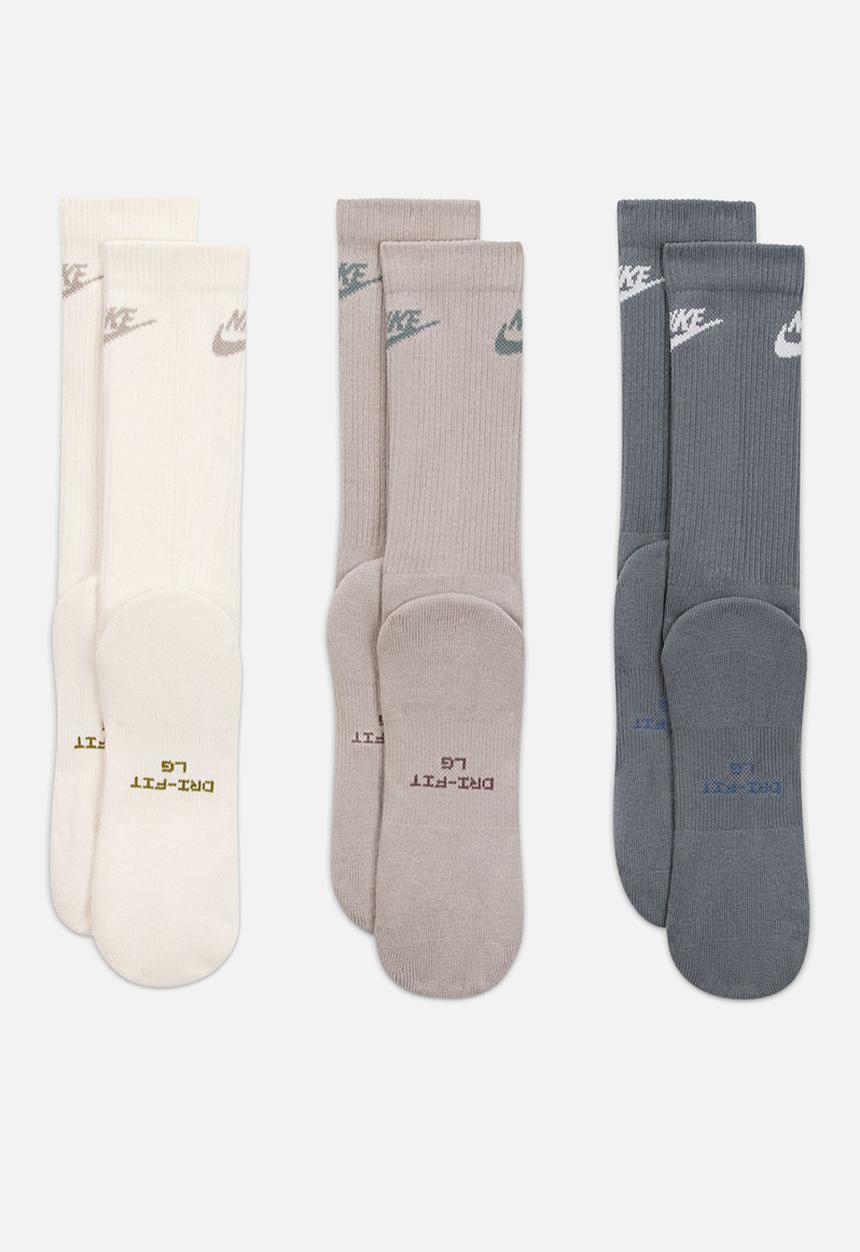 Nike - NSW Everyday Elevated Futura Crew Socks (3-Pack) - Multi