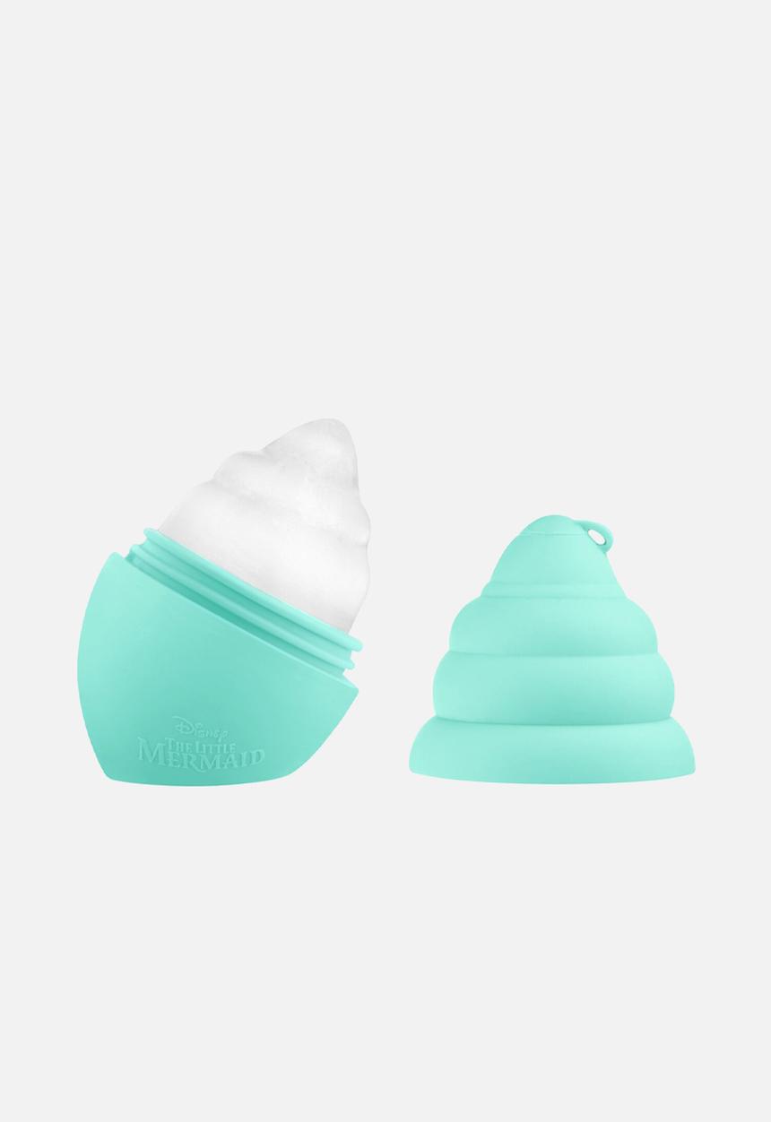 essence - Disney THE LITTLE MERMAID Ice Face Roller - 01 Keep It Cool, Mermaid