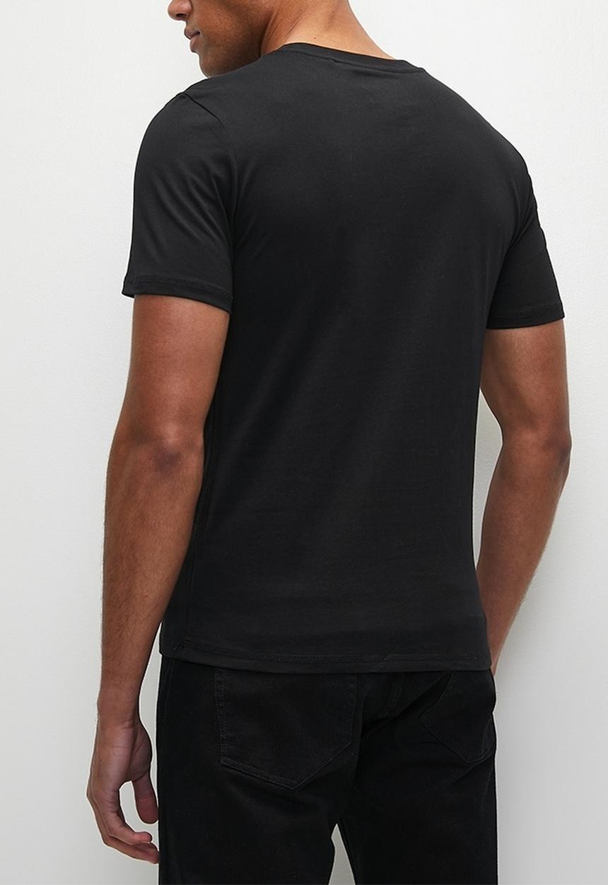 GUESS - Aidy cn short sleeve tee - jet black 