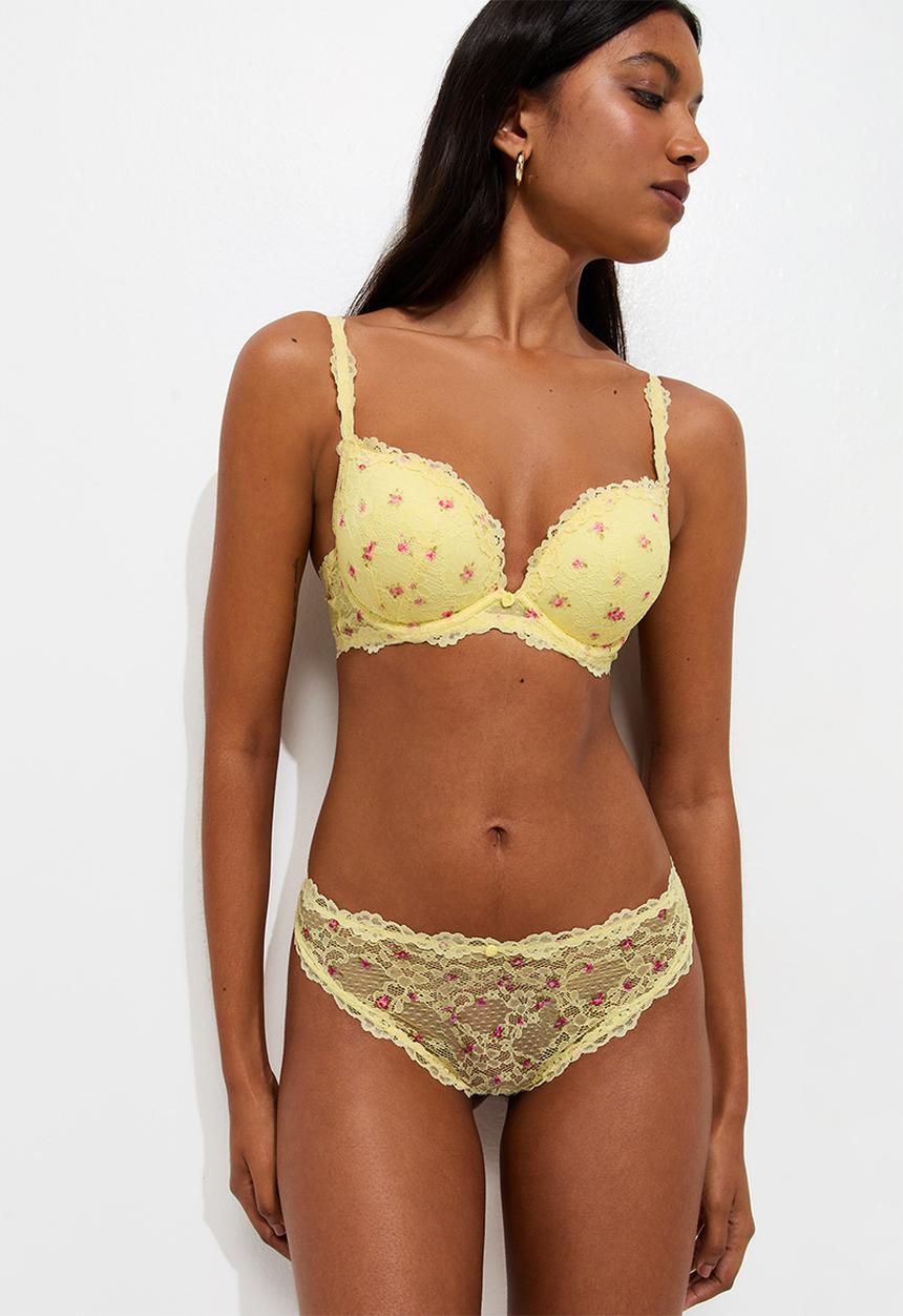 New Look - Printed lace & trim  - 86 mid yellow