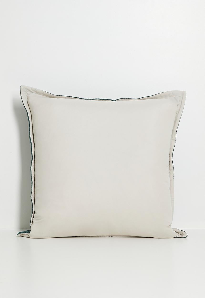 Grey Gardens - Pesto Green - Cushion Cover