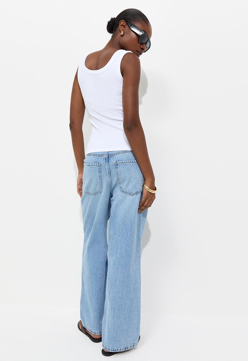 New Look - Wide trim scoop vest - white