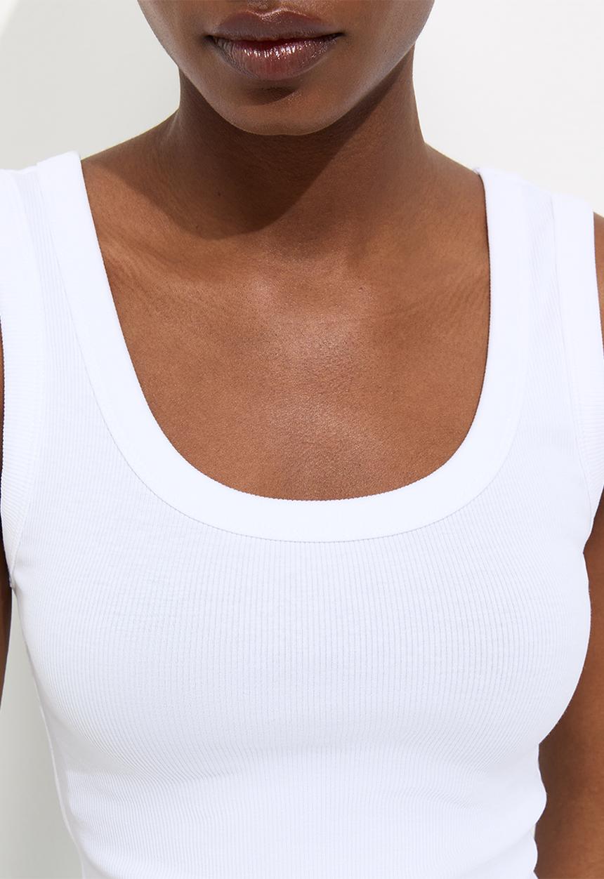 New Look - Wide trim scoop vest - white