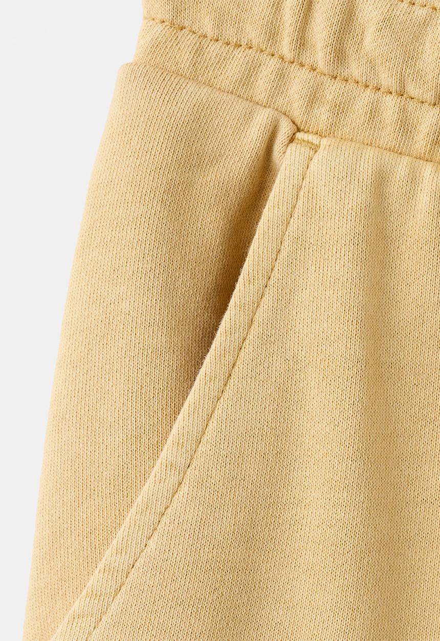 MANGO - Bermudas CARGO - Medium Yellow