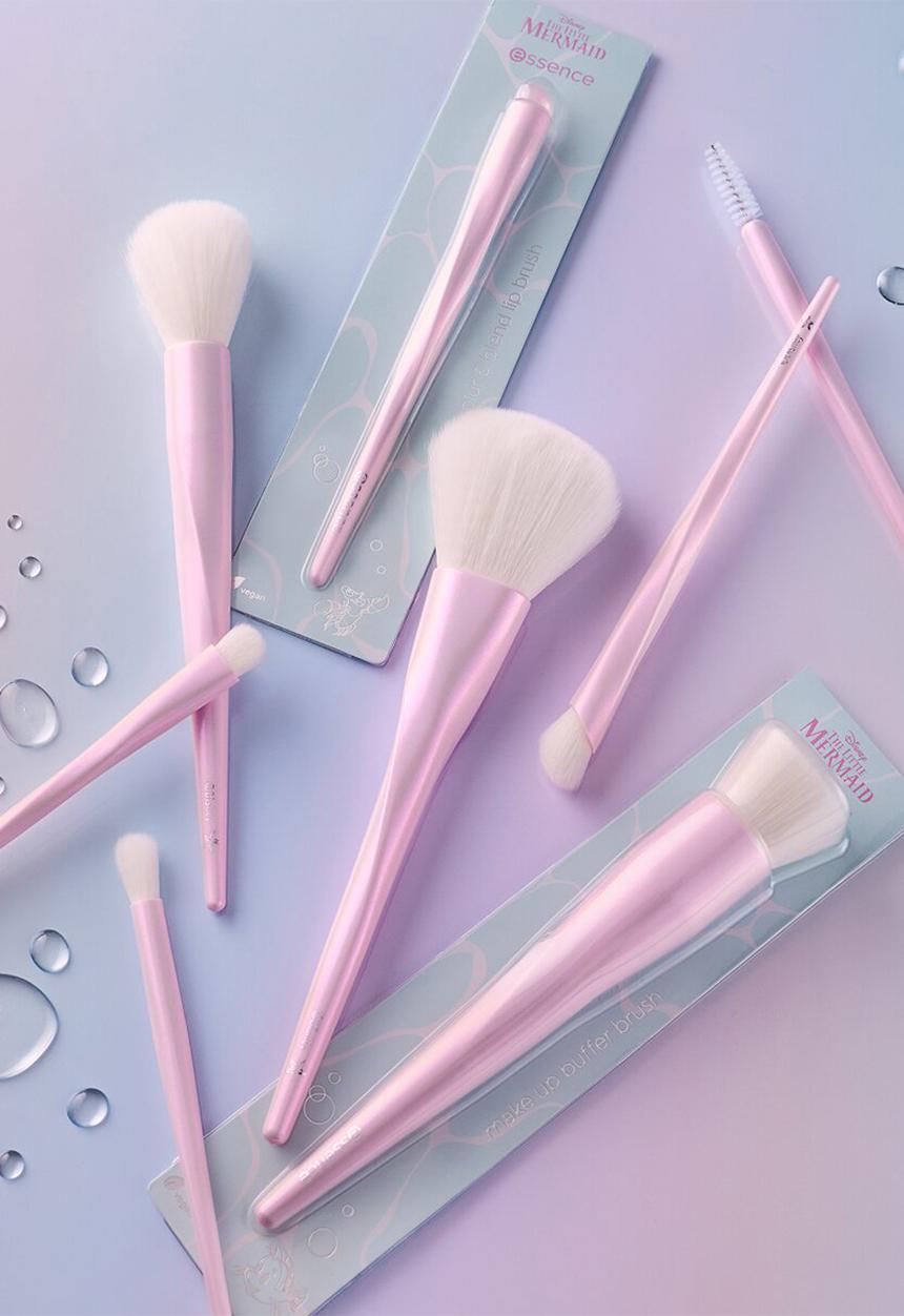 essence - Disney THE LITTLE MERMAID Blur & Blend Lip Brush - 01 Seaside Cutie