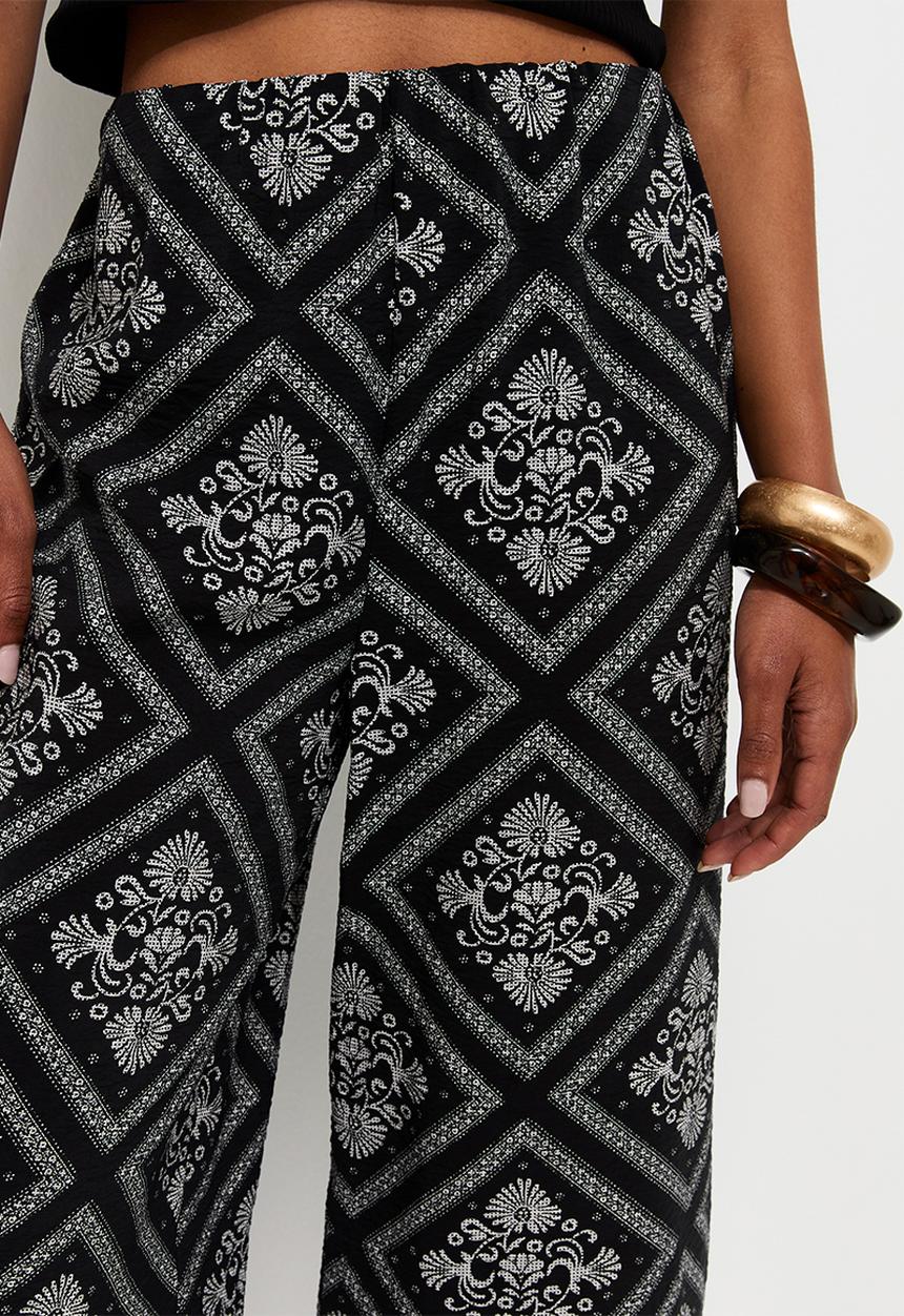 New Look - Lottie tile honor crop - black