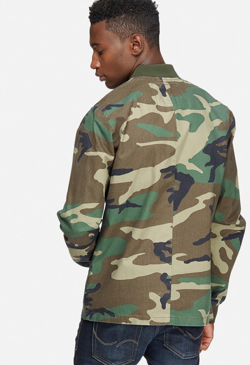 Only & Sons - Camo coated bomber