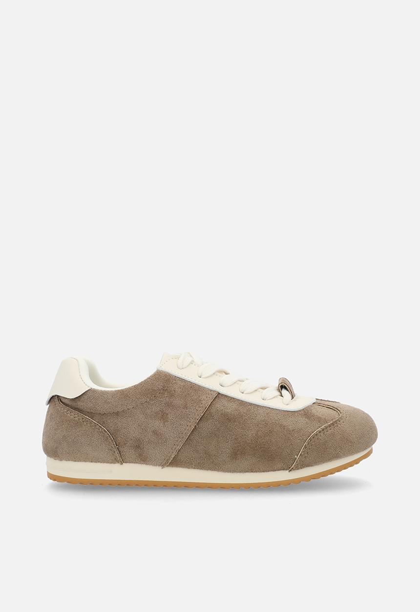 Pop Candy - Retro-style suedette sneakers - mocha/white
