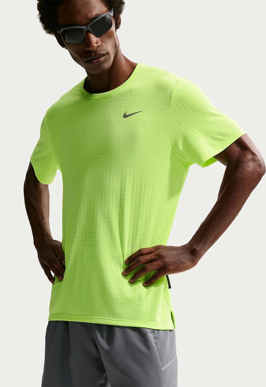Nike - DRI-Fit MILER 9UL SHORT - Grey