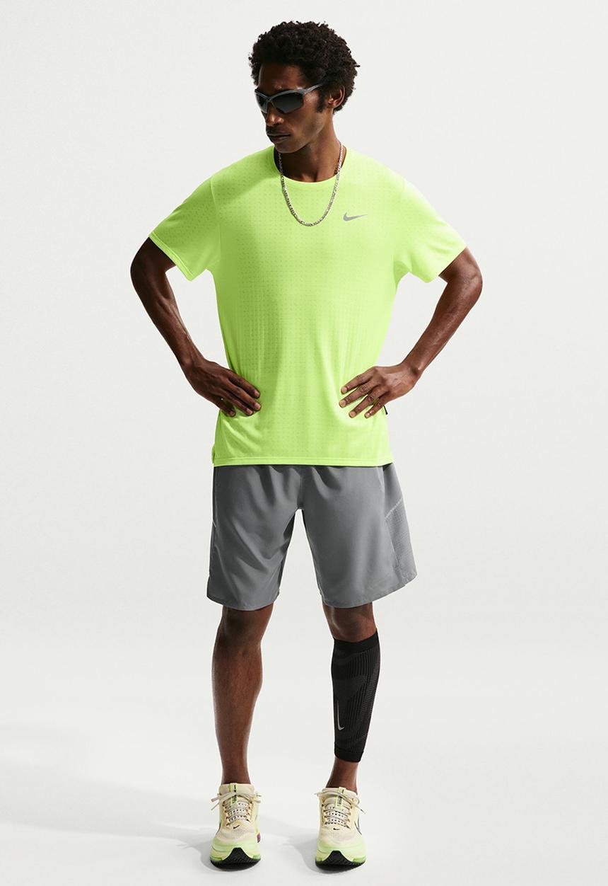 Nike - DRI-Fit MILER 9UL SHORT - Grey