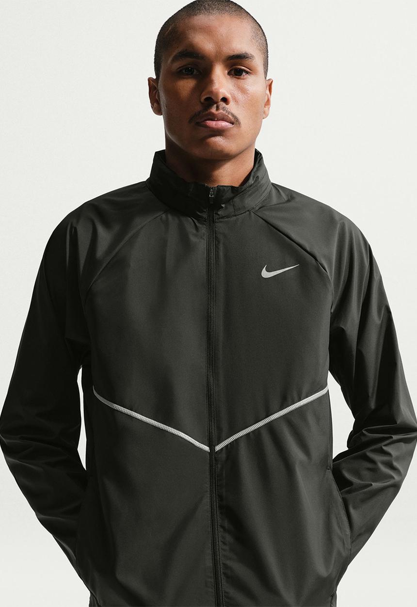 Nike - Dri-FIT Repel UV Miler Jacket - Black/Black