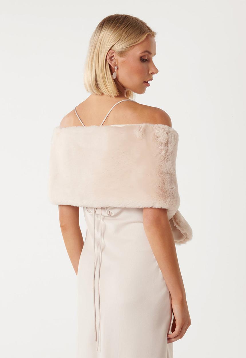 Forever New - Laura faux fur wrap in blush